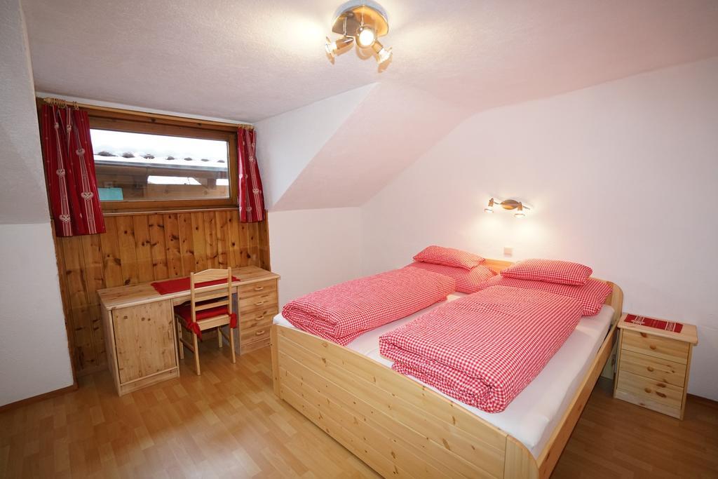 Haus Ruetzbach Apartment Нойщифт им Щубайтал Екстериор снимка